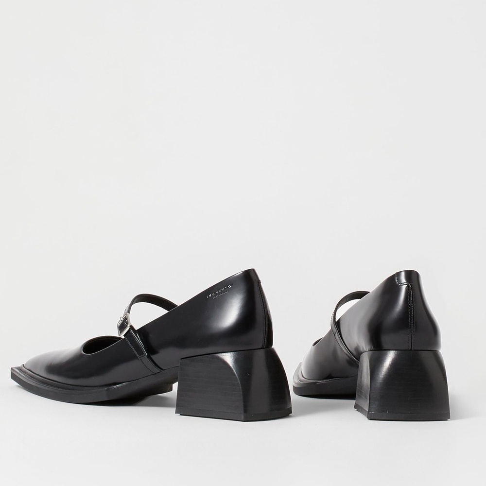 Vagabond Black Pointed Mary Jane Pumps with Silver Buckle - Picture 8 of 9